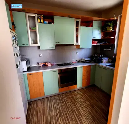 Photo 2 — 3-bedroom apartment in Varna, Pobeda