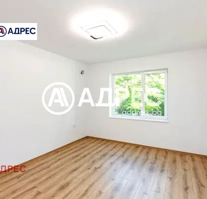Снимка 4 — Двустаен апартамент с тераса в Погреби, Варна