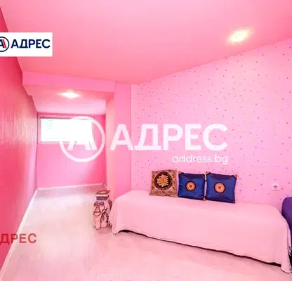 Снимка 4 — Тристаен апартамент в Погреби, Варна на последен етаж