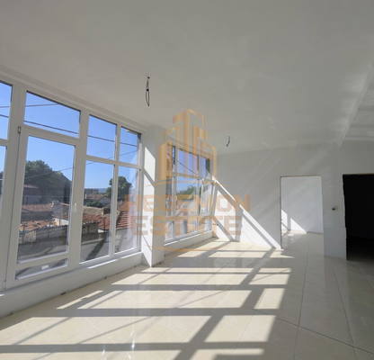 Photo 2 — 3-bedroom apartment in Varna, Pogrebi