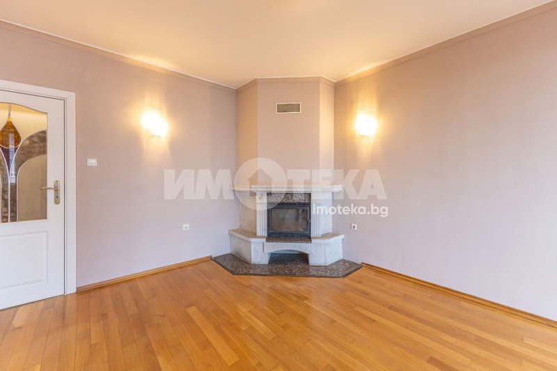 4-bedroom apartment in Varna, Sportna Zala