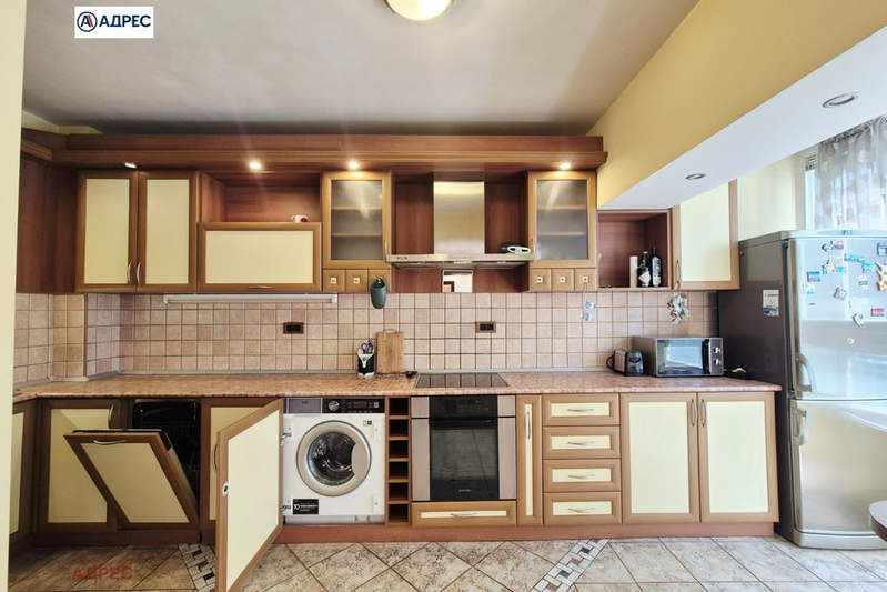 Three-room apartment in Sportna Zala, Varna with terrace