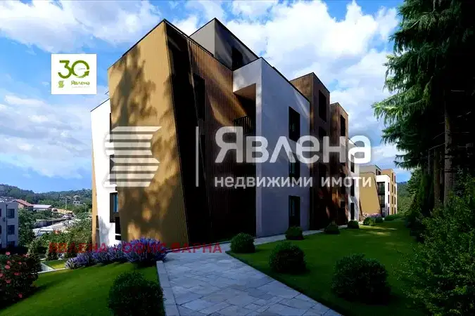 Двустаен апартамент с балкони в кв. Виница, Варна