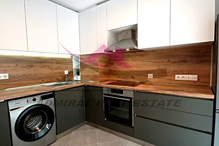 Three-room apartment with terrace in VINS, Varna