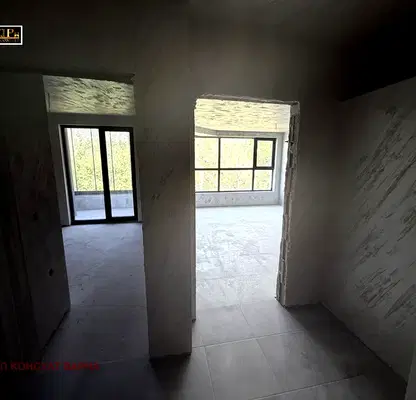 Photo 2 — Two-room apartment with west aspect in Varna, Vladislav Varnenchik