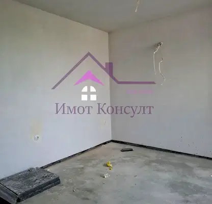 Снимка 5 — Просторен 3-стаен апартамент във Владислав Варненчик 2 с асансьор