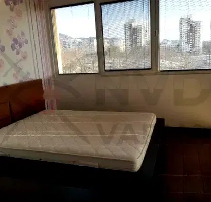 Снимка 3 — Двустаен апартамент във Възраждане 1 с тераса във Варна