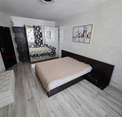 Снимка 4 — Тристаен апартамент в кв. Възраждане 1, Варна, с климатик