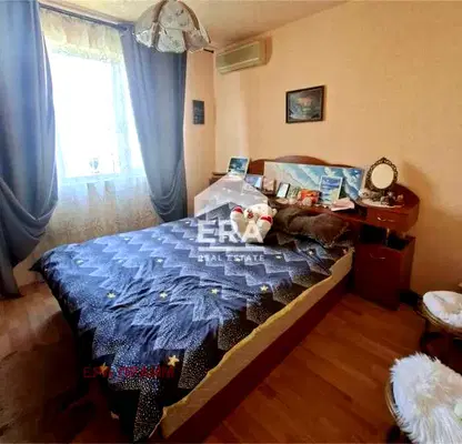 Снимка 2 — Тристаен апартамент 92 кв.м. във Възраждане 2, Варна с тераса