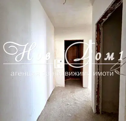 Снимка 3 — Двустаен апартамент с морска панорама във Възраждане 3, Варна
