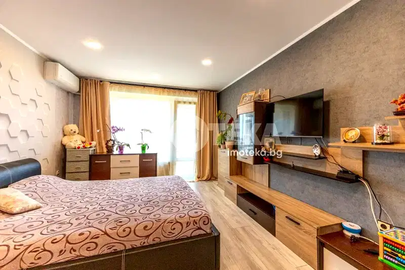 3-bedroom apartment in Varna, Vyzrajdane 4