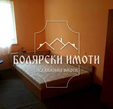 Снимка 4 — Тристаен апартамент във Велико Търново, Акация