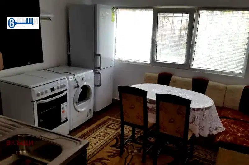 3-bedroom apartment in Veliko Tyrnovo, Akaciya