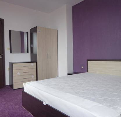 Снимка 4 — Двустаен апартамент във Велико Търново, Център