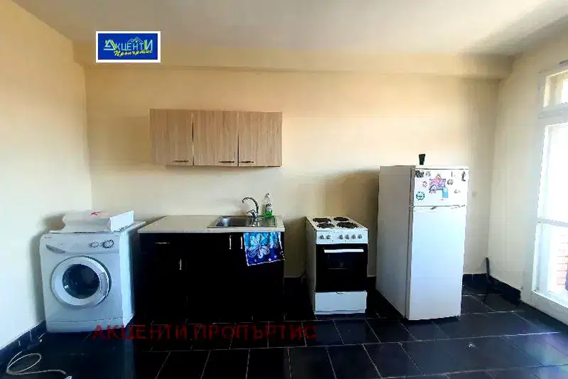 3-bedroom apartment in Veliko Tyrnovo, Centyr