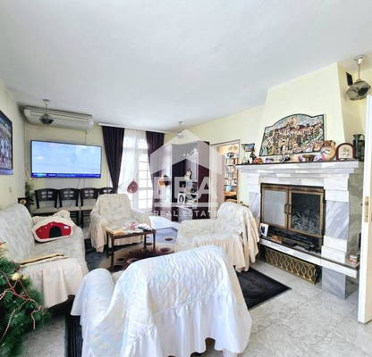 Photo 2 — 4-bedroom apartment in Veliko Tyrnovo, Sveta Gora