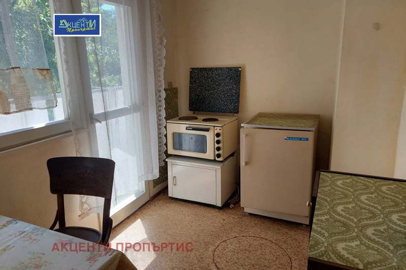 Двустаен апартамент във Велико Търново, Зона Б