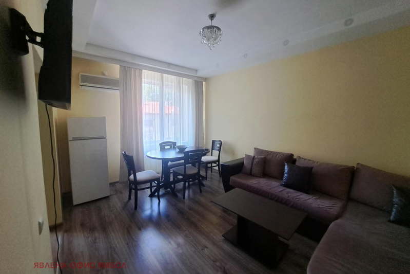 2-bedroom apartment in Yambol, Centyr