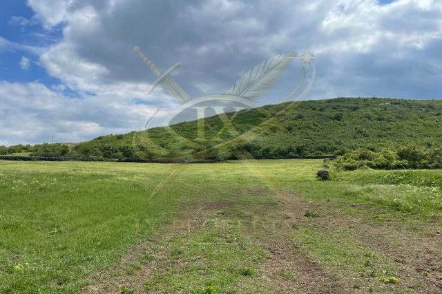 Парцел в Бургас, Айтос