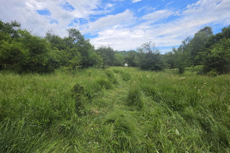 Plot in Oblast Lovech, Aprilci