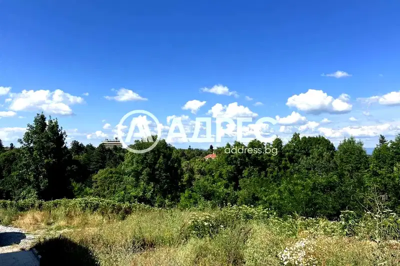 Парцел в Банкя