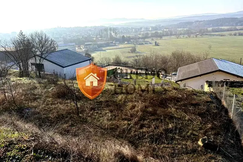 Парцел във Велико Търново, Дебелец