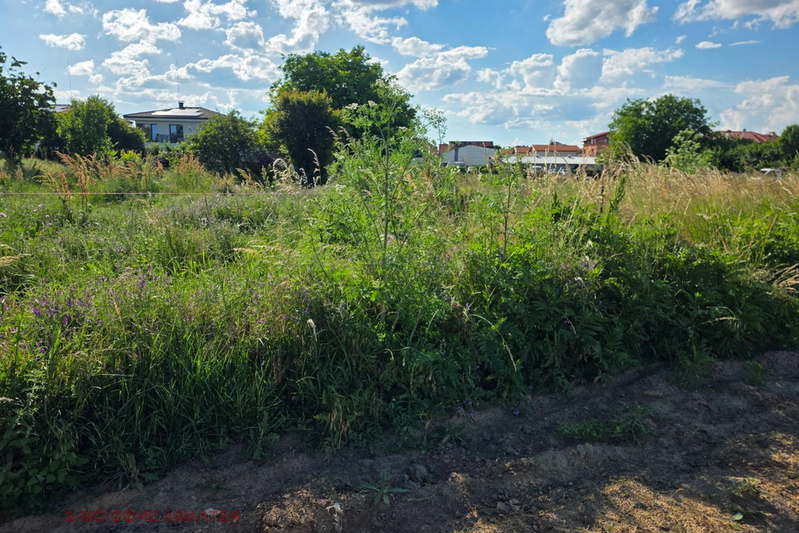 Plot in област София, Kostinbrod