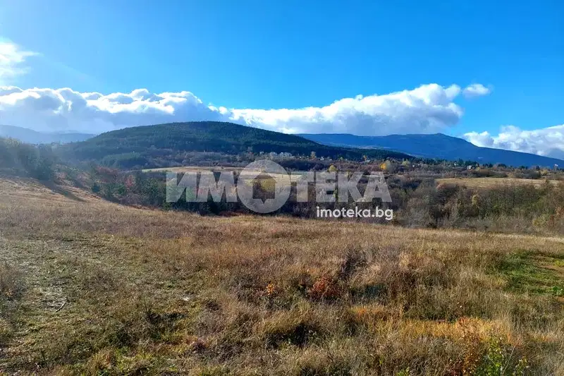 Парцел в с. Бистрица