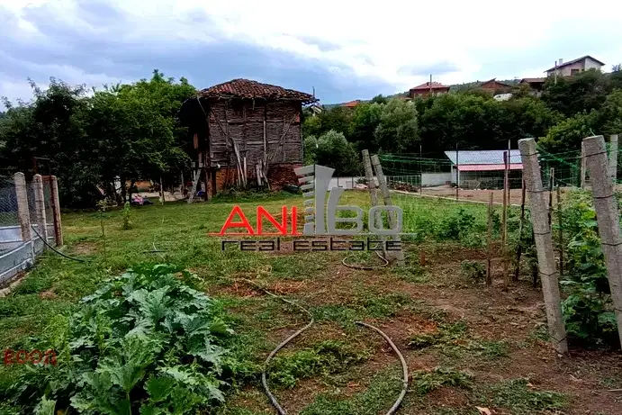 Plot in област София, Chavdar