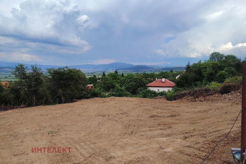 Plot in Oblast Pernik, Chukovec