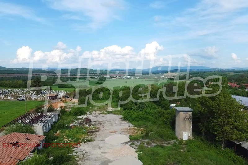 Plot in Oblast Gabrovo, Gradnica