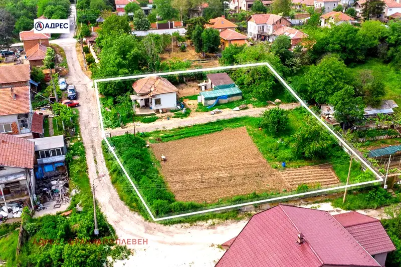 Парцел в Плевен, с. Гривица
