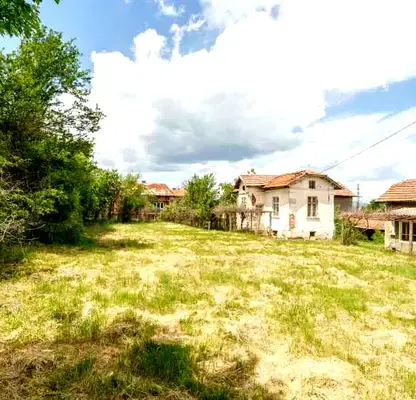 Снимка 2 — Парцел в Перник, с. Извор