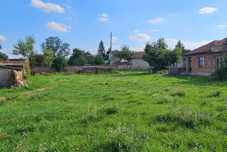 Plot in Oblast Veliko Tyrnovo, Polikraishte