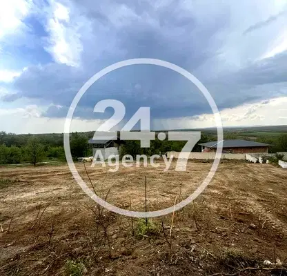 Снимка 2 — Парцел във Варна, с. Приселци