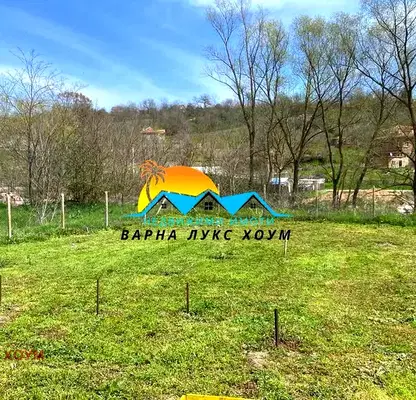 Снимка 2 — Парцел във Варна, с. Садово