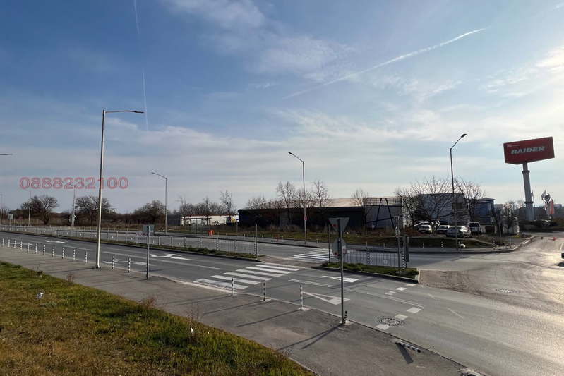 Парцел във Варна, Метро