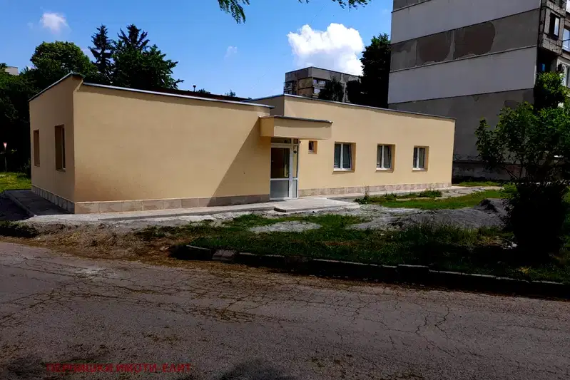 Business Property in Pernik, Iztok
