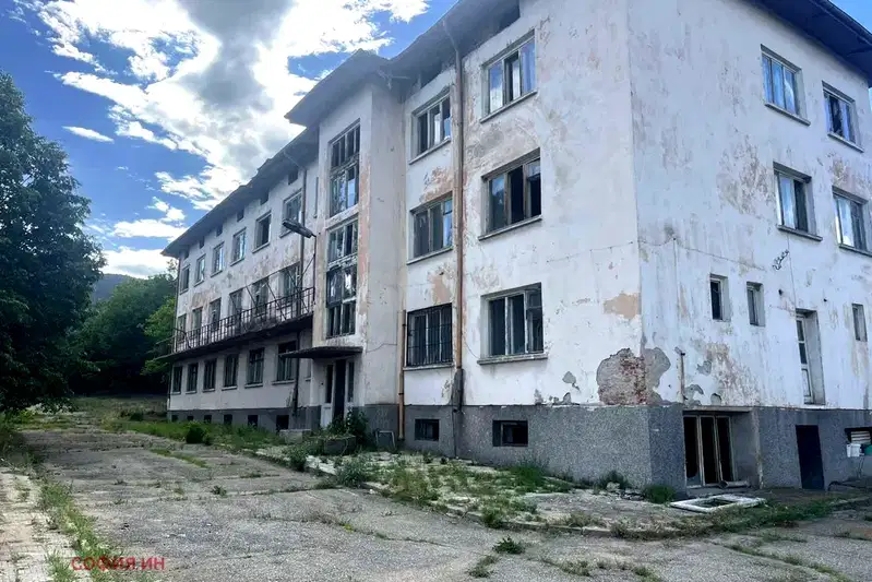 Industrial Building in Oblast Kyustendil, Boboshevo