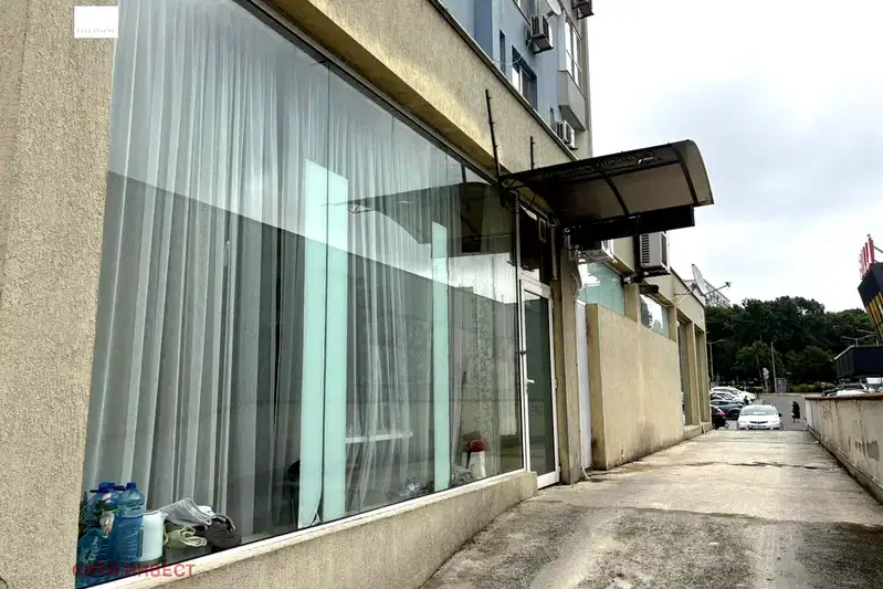 Промишлена сграда в Бургас, Славейков