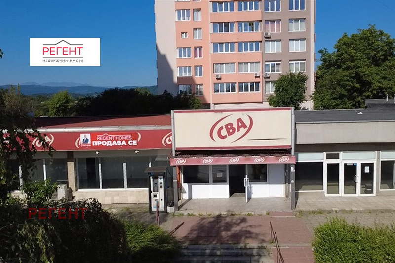 Industrial Building in Gabrovo, Mladost