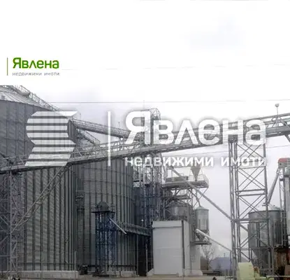 Снимка 2 — Промишлена сграда в Шумен, Нови пазар