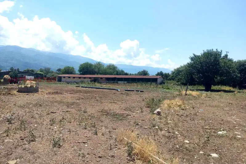Промишлена сграда в Благоевград, Петрич