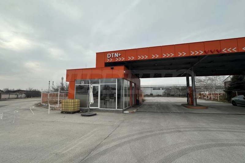 Industrial Building in Oblast Pazardjik, Gelemenovo