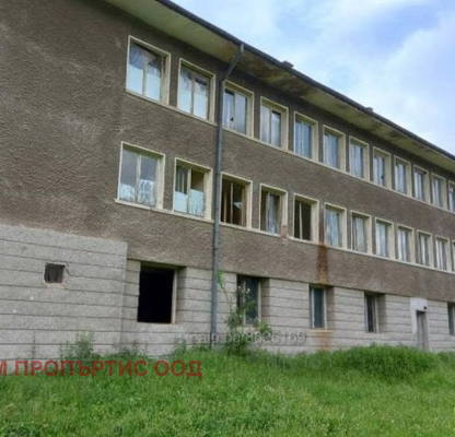 Снимка 4 — Промишлена сграда в Кюстендил, с. Рашка Гращица