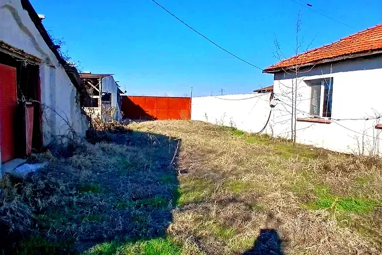 Industrial Building in Oblast Plovdiv, Ryjevo Konare