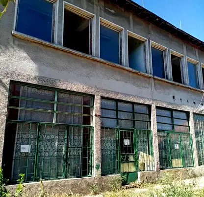 Снимка 2 — Промишлена сграда в Плевен, с. Ставерци