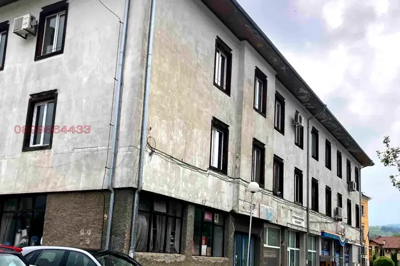 Промишлена сграда в Габрово, Трявна