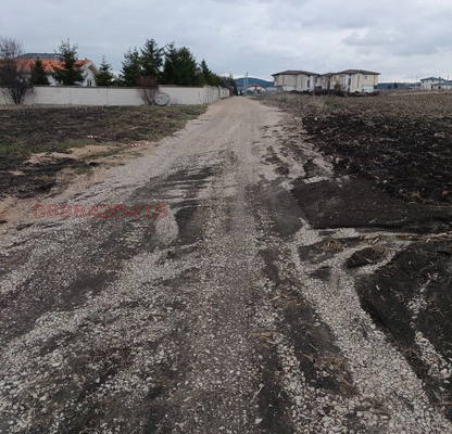 Photo 5 — Agricultural Land in област София, Herakovo