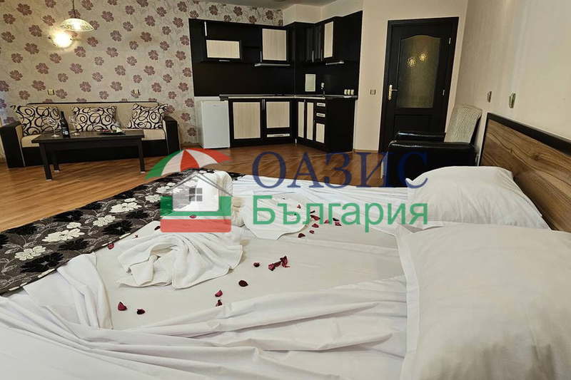 Хотел в Бургас, Царево